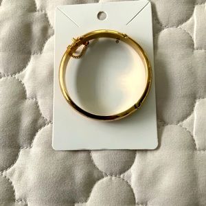 Child’s Polished Bangle Bracelet.